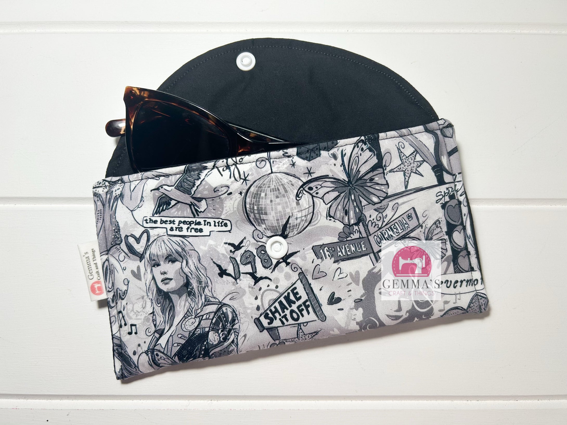 Black and White Swiftie Glasses Case