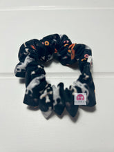 Load image into Gallery viewer, Boo Mini Scrunchies
