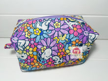 Load image into Gallery viewer, Floral Dog Quilted Pouch
