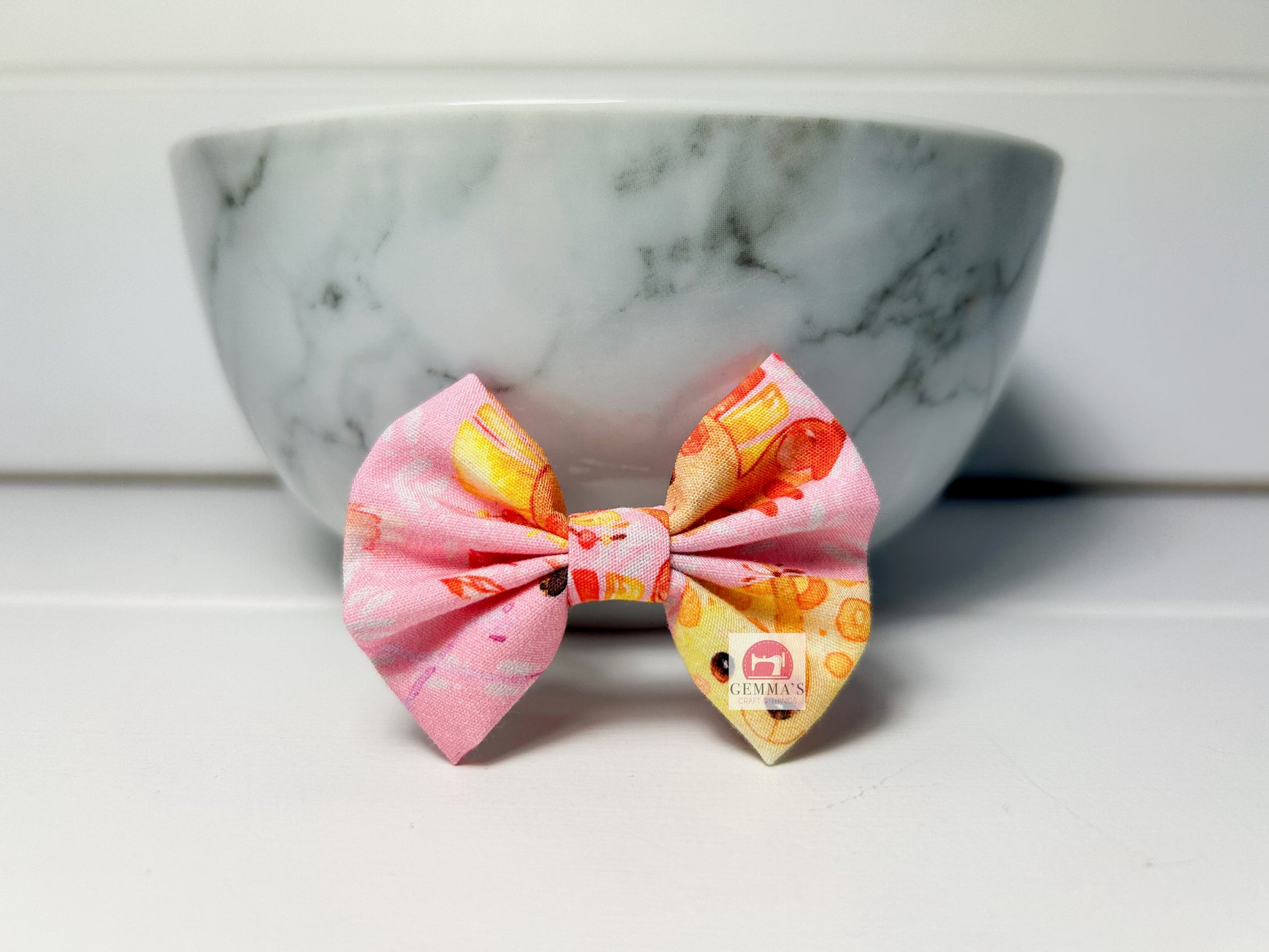 Pink Giraffe Small Bow