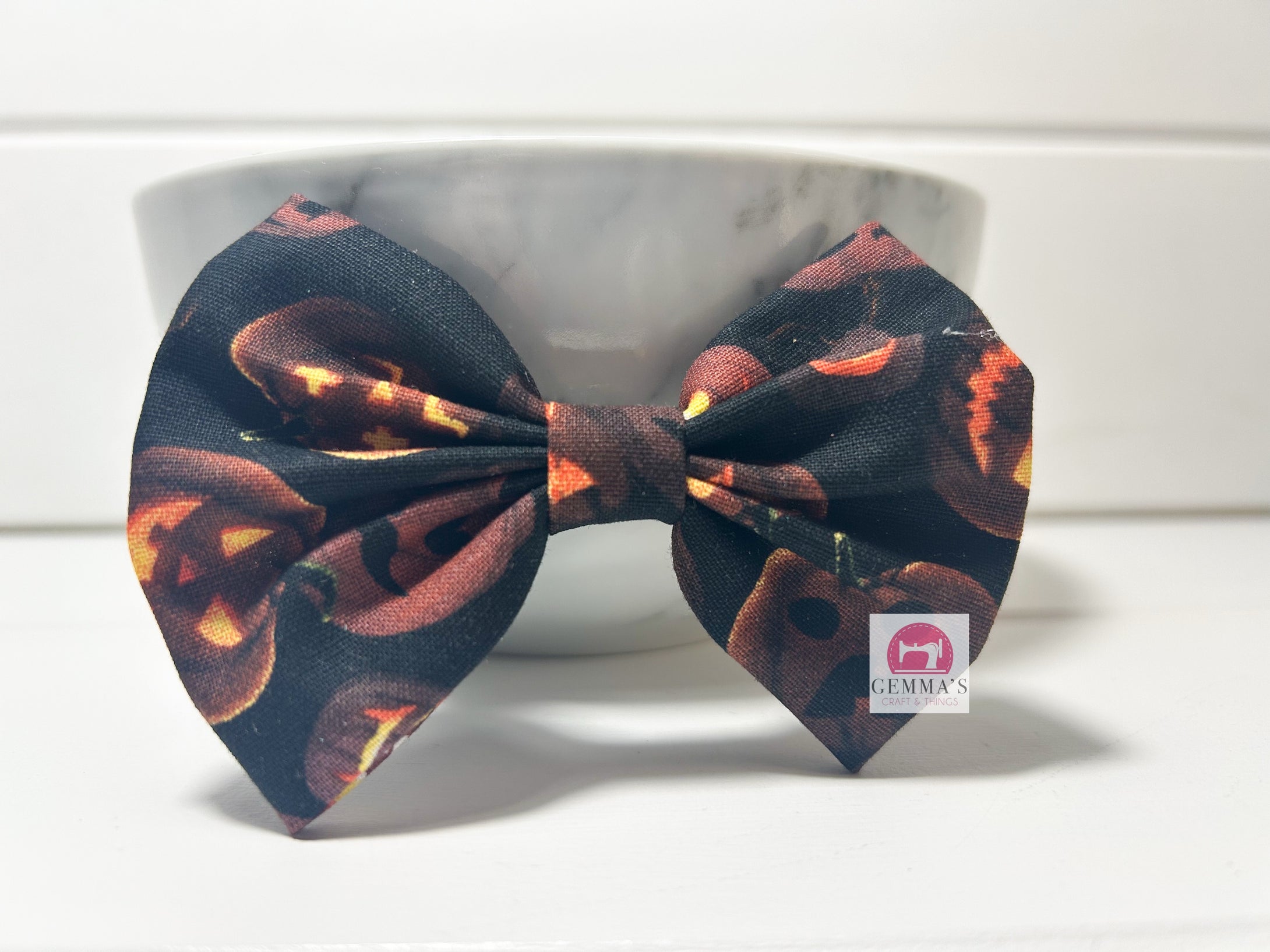 Evil Pumpkin Large Bow