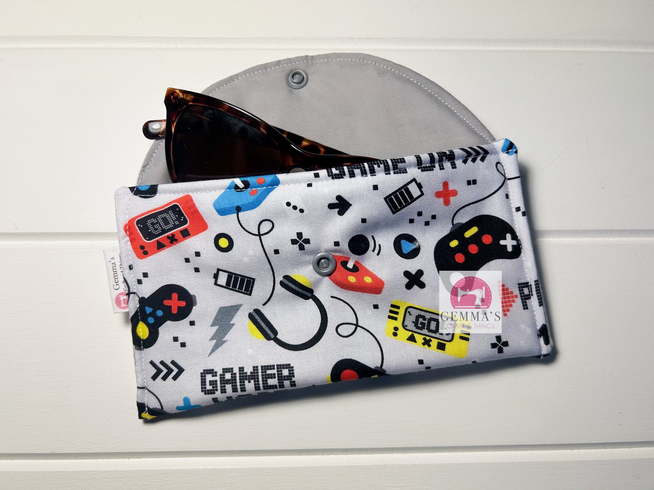 Grey Gaming Glasses Case