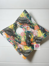 Load image into Gallery viewer, Aqua Aussie Bird Bowl Cozy
