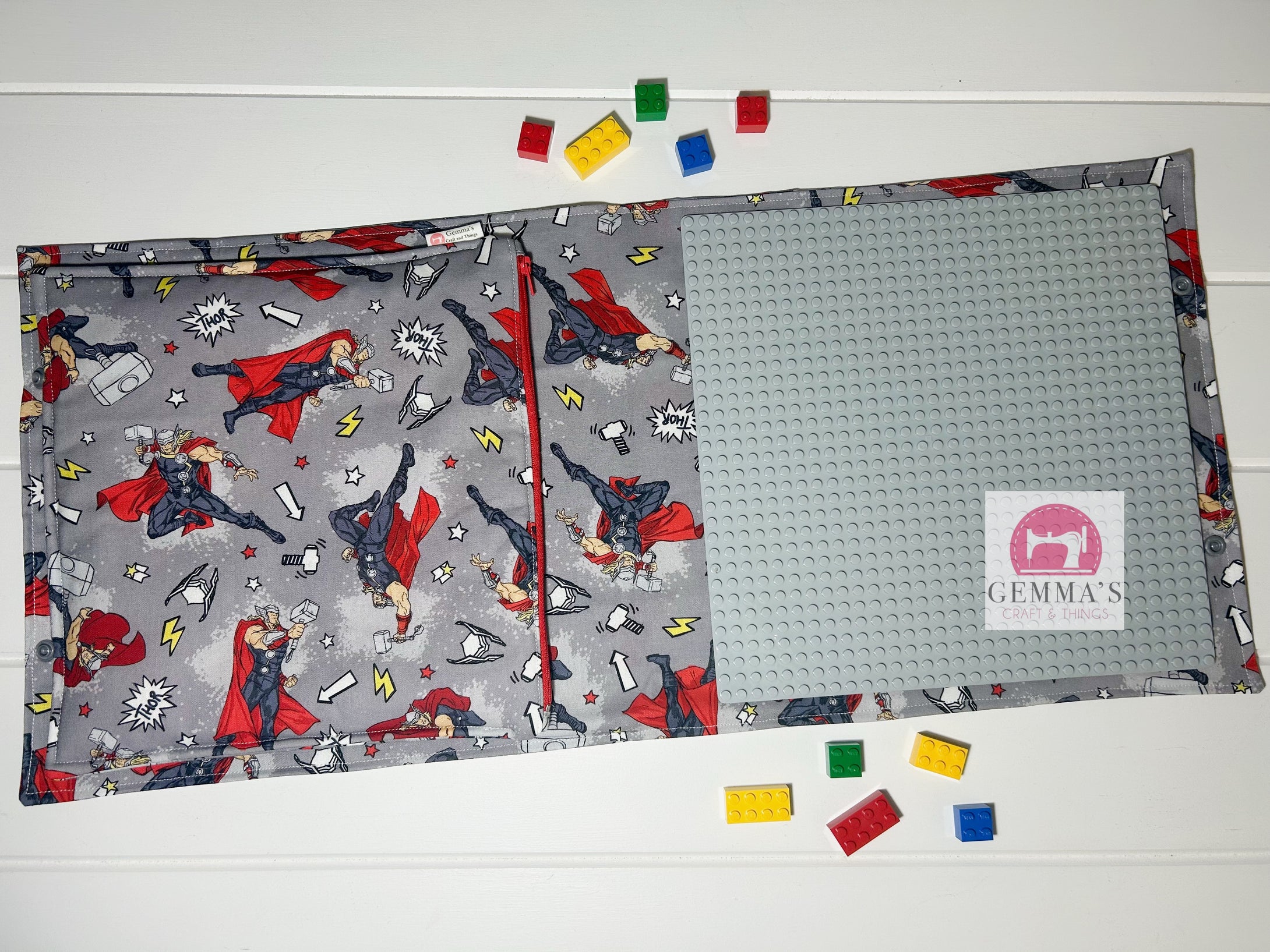 Grey Superhero Travel LEGO Set