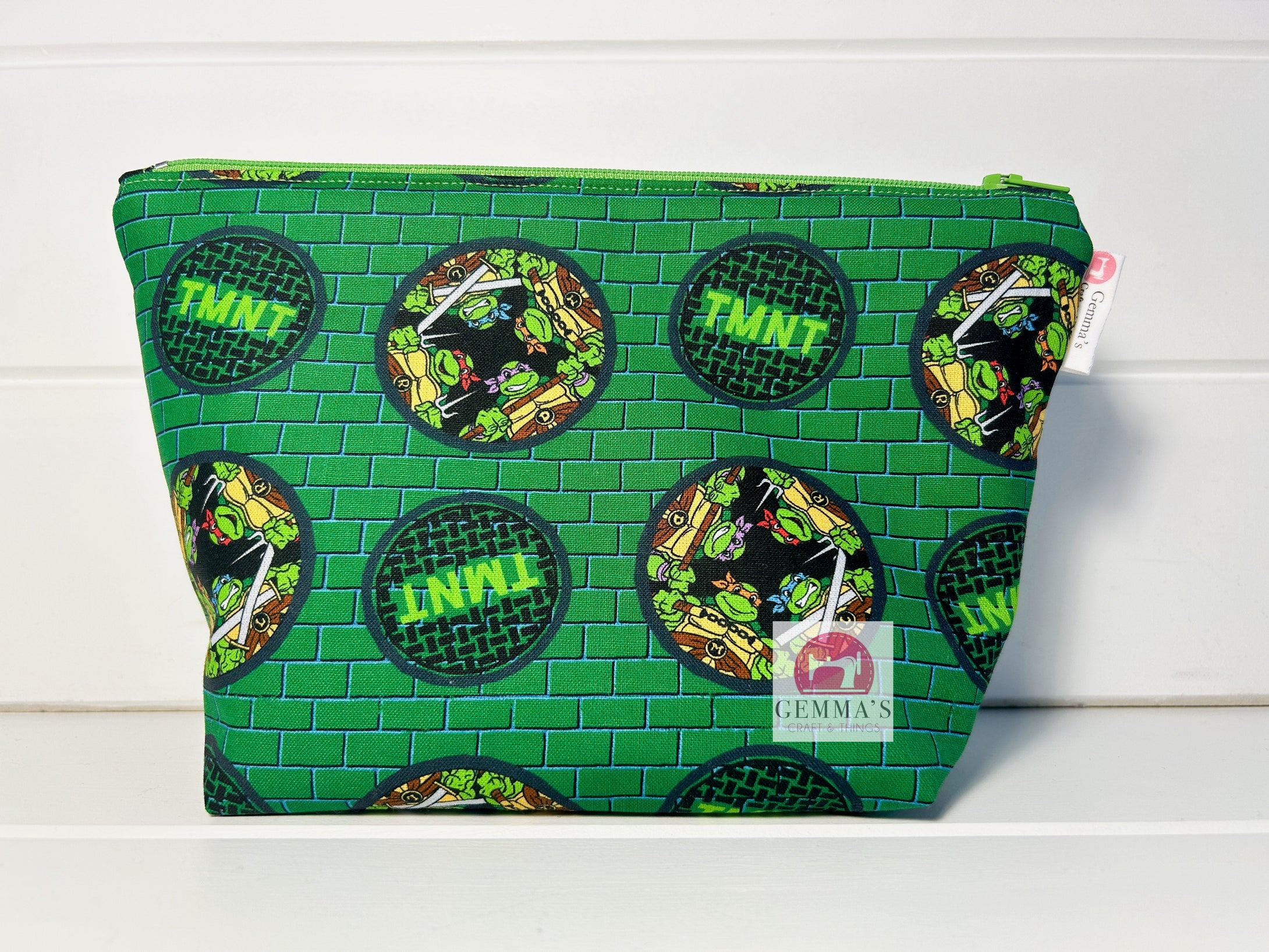 Green Turtle Zip Up Pouch