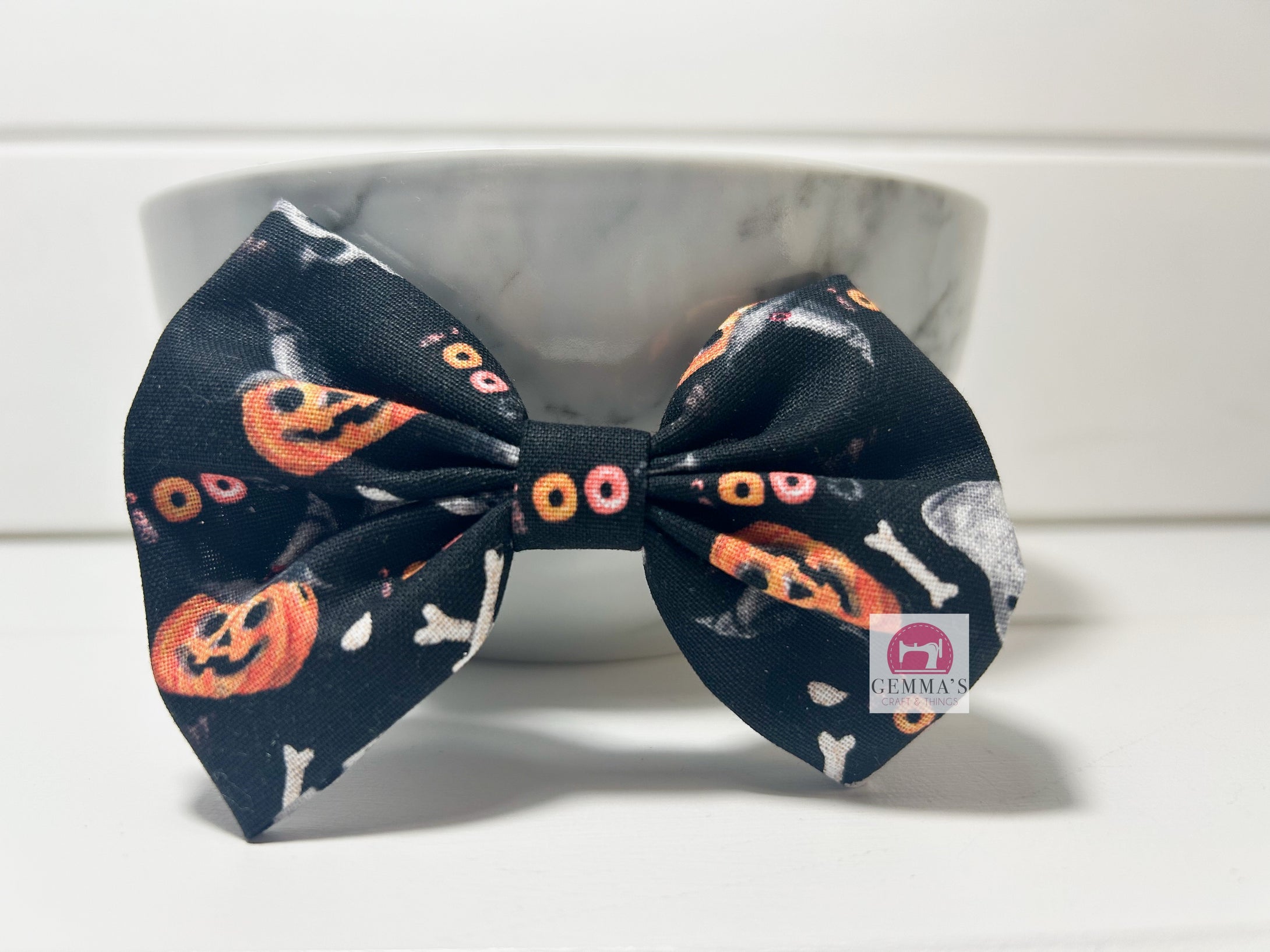 Boo Large Bow
