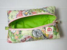 Load image into Gallery viewer, Green Aussie Bird Quilted Pouch
