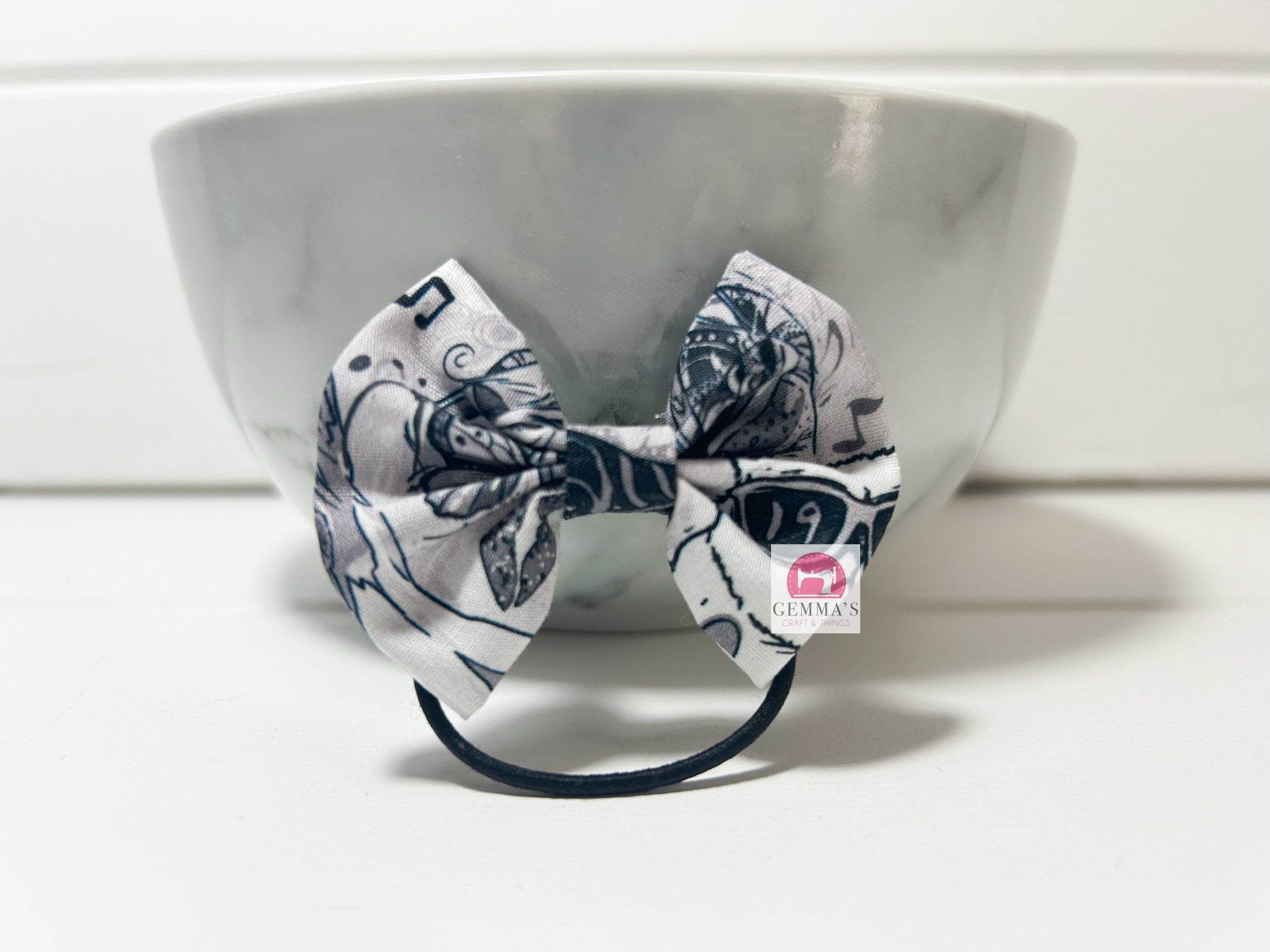 Black and White Swiftie Small Bow