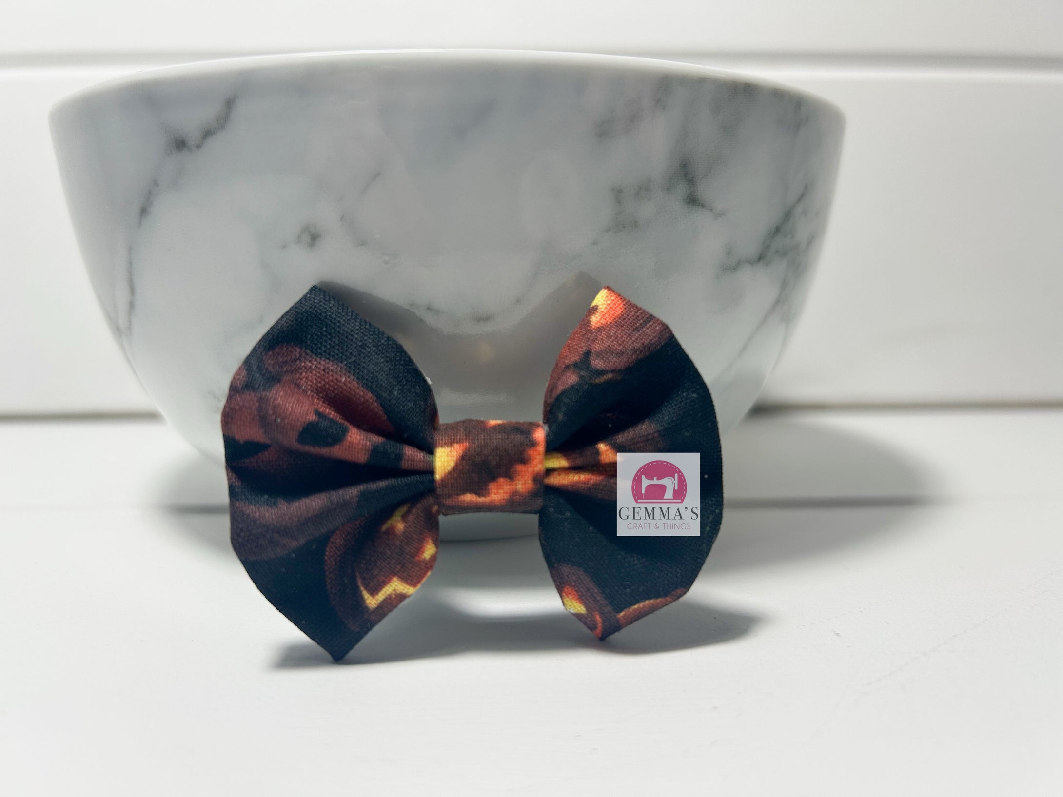 Evil Pumpkin Small Bow