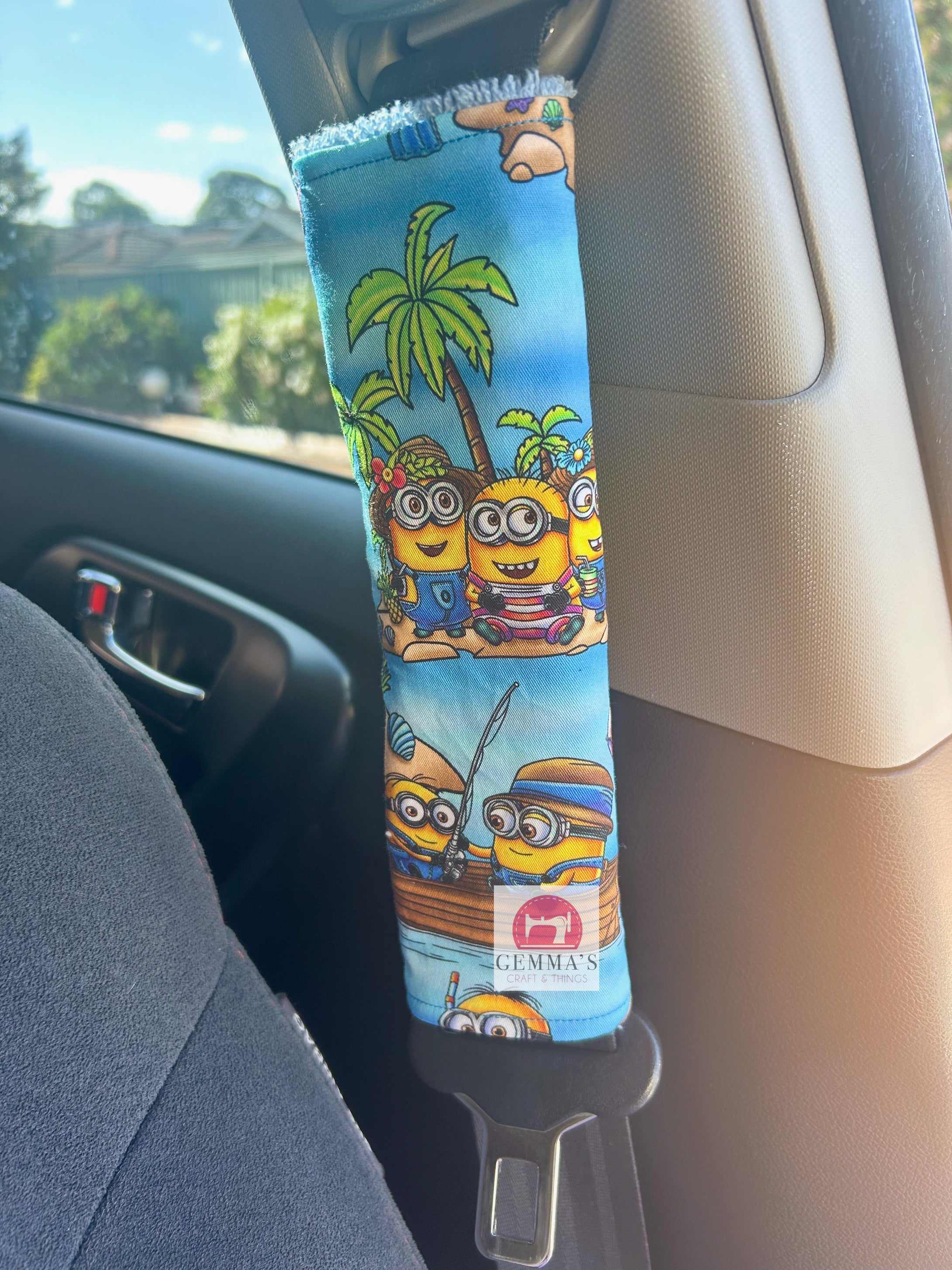 Yellow Alien Seatbelt Cover