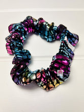 Load image into Gallery viewer, Rainbow Print Scrunchie
