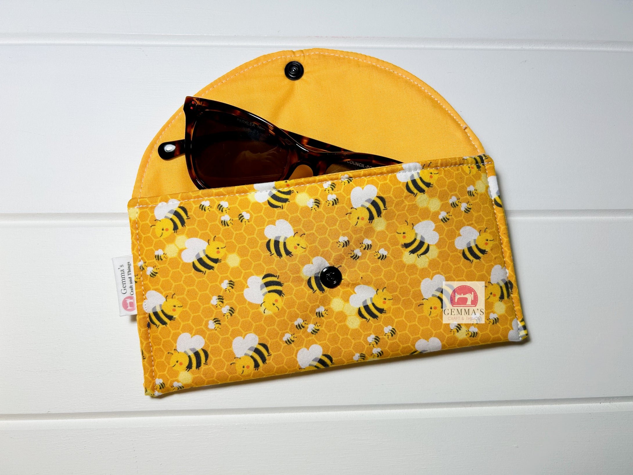 Bumble Bee Glasses Case